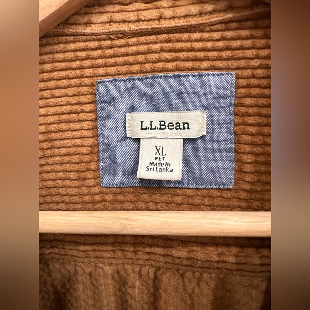 L.L. Bean Women's Corduroy Shirt Jacket size XLP - Picture 3 of 4